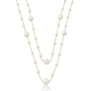 Colar longo dourado liso com pérola shell banho em ouro 18k