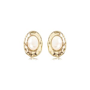Brinco dourado com pérola shell banho em ouro 18k