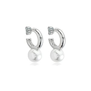 Brinco de argola liso com pérola shell banho em ródio branco