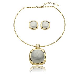 Conjunto de brinco e colar liso acetinado com banho duplo