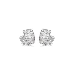Brinco de argola cravejado de zircônia cristal banho em ródio branco
