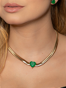 Conjunto de brinco e colar de coração com pedra fusion esmeralda banho em ouro 18k