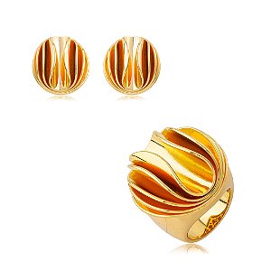Conjunto de brinco e anel dourado liso banho em ouro 18k