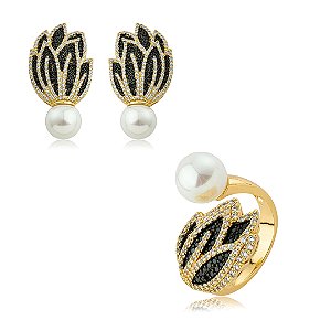 Conjunto de brinco e anel cravejado de zircônia cristal e ônix com pérola shell banho em ouro 18k