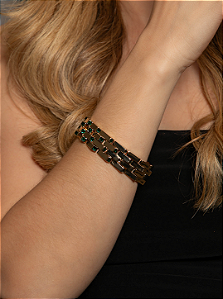 Pulseira dourada com detalhes cravejados de zircônia esmeralda banho em ouro 18k