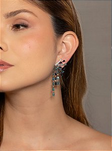 Brinco cravejado em degradê de zircônia safira banho em ouro 18k