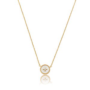 Colar dourado com pingente em madre pérola banho em ouro 18k