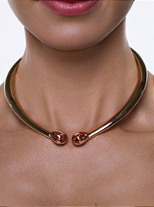 Aro dourado liso com detalhe em zircônia rosa claro banho em ouro 18k