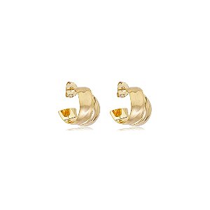 Brinco de argola liso com detalhe acetinado banho em ouro 18k