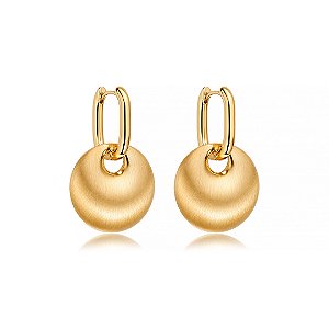 Brinco de argola acetinado liso banho em ouro 18k