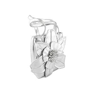 Bolsa flor em corino prata