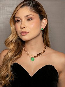Conjunto de brinco e colar cravejado de zircônia e pedra fusion esmeralda banho em ouro 18k