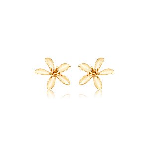 Brinco de flor dourada lisa banho em ouro 18k