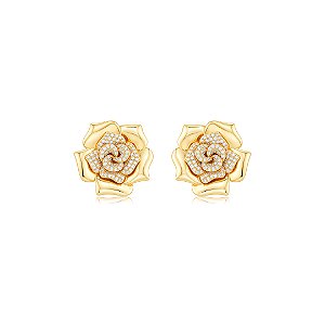 Brinco de flor liso com detalhes em zircônia cristal banho em ouro 18k