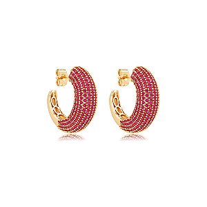 Brinco de argola cravejado de zircônia rubelita em Banho de ouro 18k