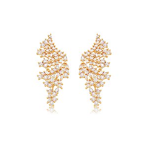 Brinco cravejado em zircônia cristal Banho em ouro 18k