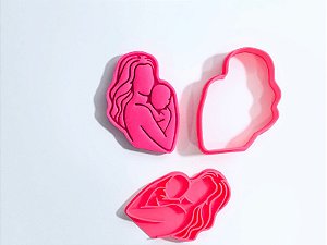 Cortador com carimbo Mãe com bebê no colo