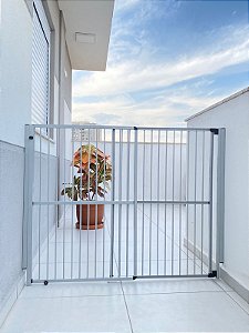 Portão de Segurança com Altura de 100cm e Largura Regulável de 130 a 250cm - Alumínio