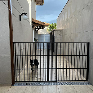 Portão de Segurança com Altura de 180cm e Largura Regulável de 85 a 150cm - Alumínio