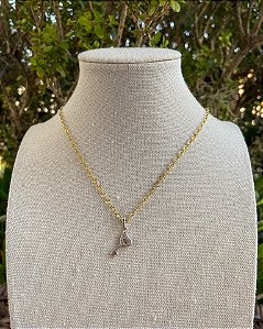 COLAR DOURADO COM PINGENTE PRATA CHAVE CRAVEJADA ZIRCÔNIA
