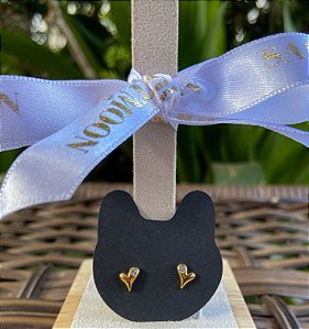 BRINCO CORACAO DOURADO COM PONTO DE ZIRCONIA