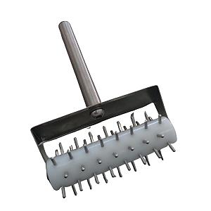 Rolinho furador de massa