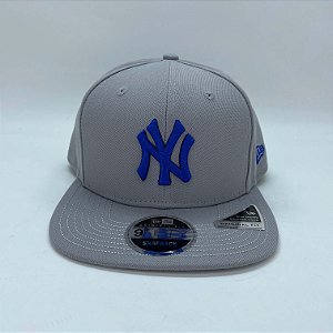 Bone New Era 9Fifty - Cinza