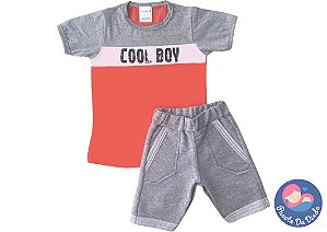 Conjunto Blusa Tricolor e Short com Bolso Verdadeiro
