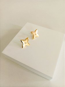 Brinco Estrela (semijoia banhada a ouro 18k)
