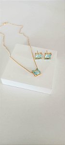 Mix de colar e brincos com zircônia quadrada (semijoia banhada a ouro 18k)