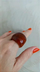 Anel de resina na cor tartaruga (TAMANHO 25) - AN240