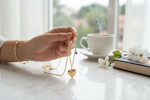 Colar com Pingente Menino Banho de Ouro 18K