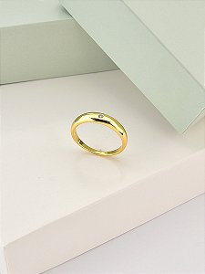 Anel Liso Ponto de Luz Banhado a Ouro 18K