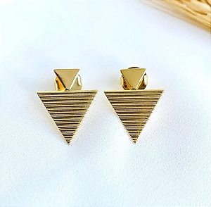 Brinco Triângulo Banho de Ouro 18K