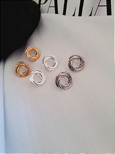 Brinco Argola Vazada Entrelaçada Banho de Ródio P