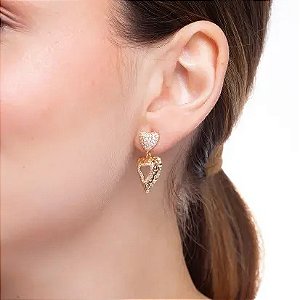 Brinco Coração Orgânico Cravejado Banho de Ouro 18K