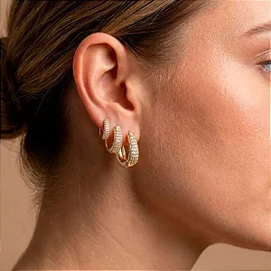 Brinco Trio Oval Cravejado Banho de Ouro 18K