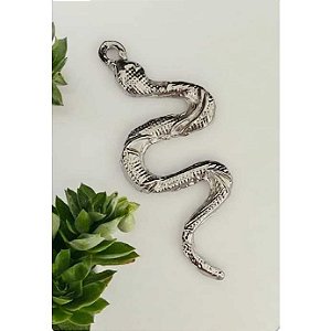 Pingente Folheado Prateado Cobra Oxumarê Umbanda Candomblé