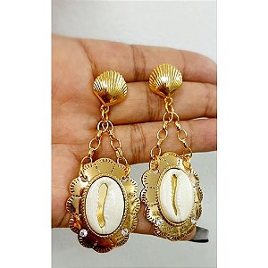 Brinco Folheado Búzio Realeza Dourado Prateado