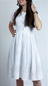 Vestido de Pregas Alice Branco com Botões