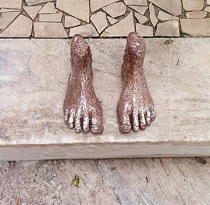 pés cerâmica (par)