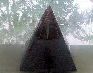 Piramidal Orgonity  Cornalina Lilás
