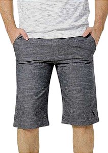 Bermuda masculina sarja flamê cinza