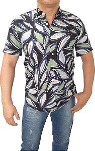 Camisa social manga curta viscose cor preta detalhes em folhagens coleção elegance arara