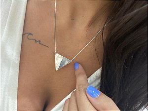 Colar Feminino Triangulo Chapado em Prata 925