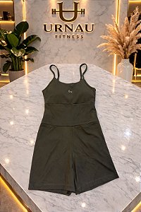 Macaquinho verde militar- tamanho: 38/44