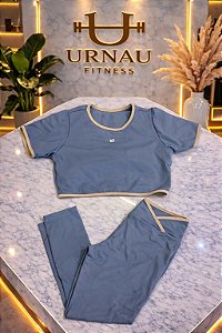 Conjunto de croped e calça azul nenê com detalhes off white- Tamanho: M -