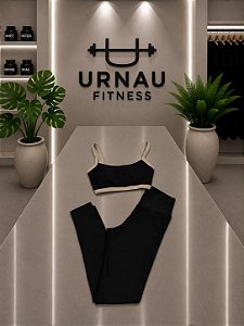Conjunto Top e Calça- Preto- tamanho: 38/44