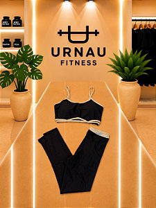 Conjunto de Top e calca- Preto com Off- Tamanho: 38/44