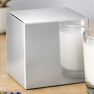 Caixinha padrão 8x8x8 cm em laminado prata 250g - 10 unidades